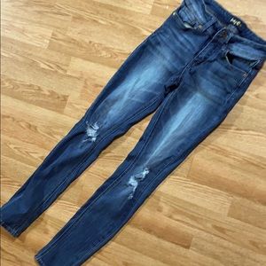 Indigo Rein size 3 or 27 Ripped Jeans